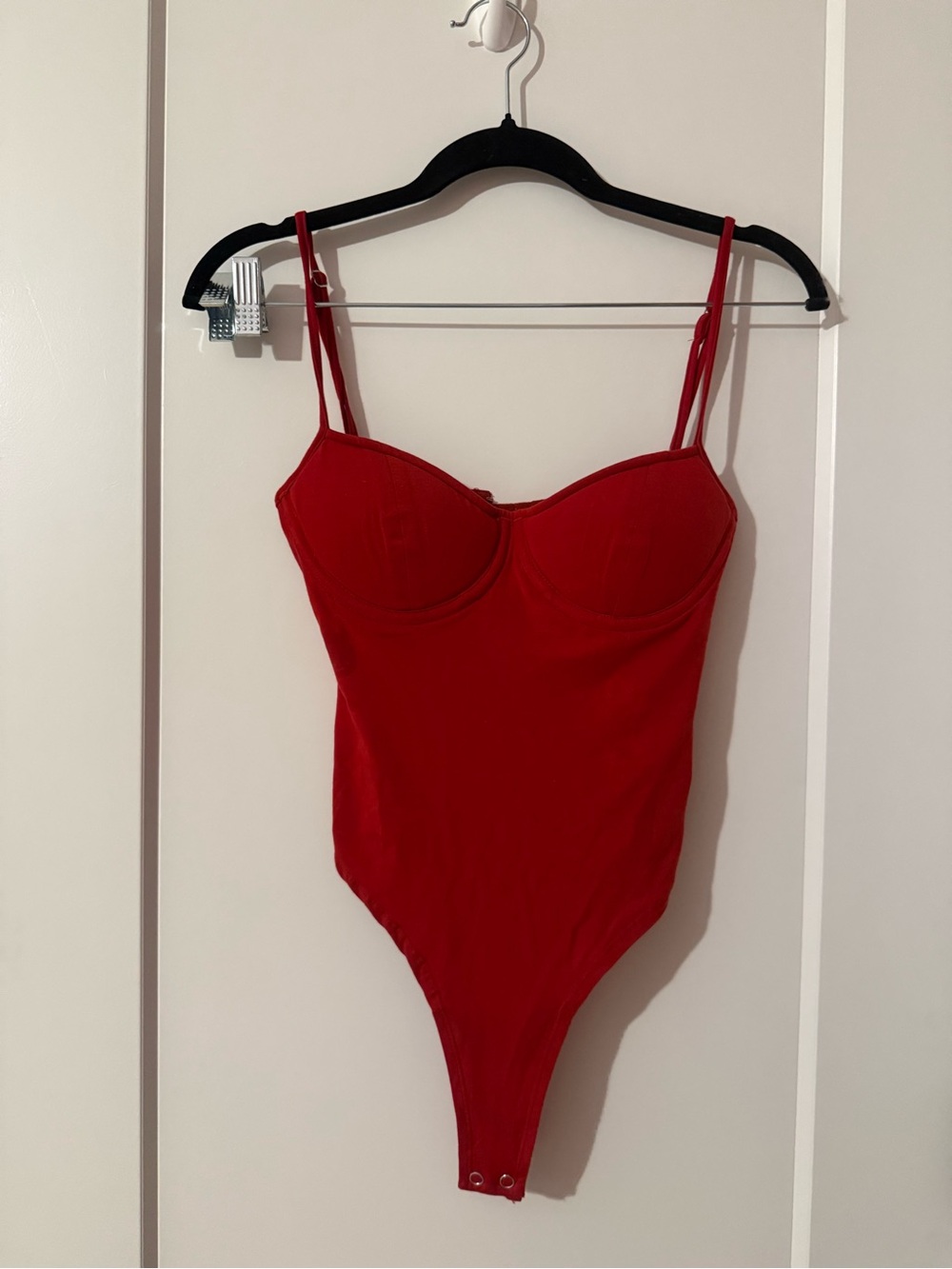 NWOT Reformation Piper Bodysuit in Lipstick
